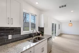4715 Carsonhill Dr, Austin, TX 78723 - Photo 2