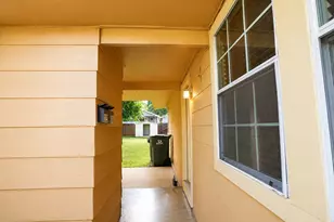 1508 S Walnut St, Georgetown, TX 78626 - Photo 6