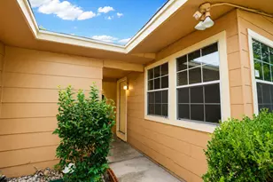 1508 S Walnut St, Georgetown, TX 78626 - Photo 2