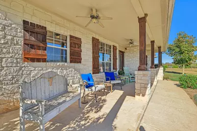 1525 Fm 1704, Elgin, TX 78621 - Photo 4