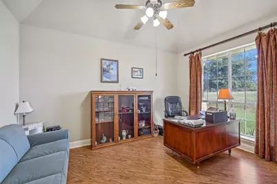 1525 Fm 1704, Elgin, TX 78621 - Photo 20