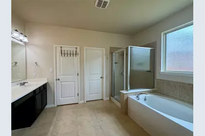 1012 Mark Omeara Cove, Round Rock, TX 78664 - Photo 18