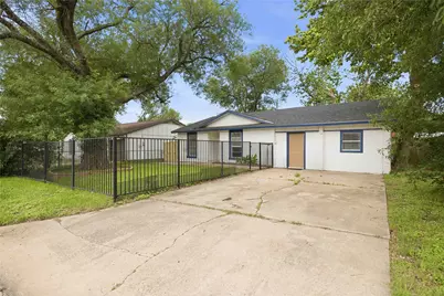 4502 Turnstone Drive, Austin, TX 78744 - Photo 4