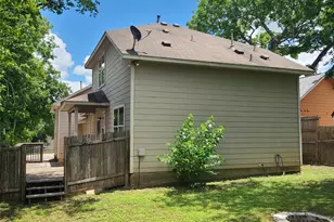 7002 Bennett Ave, Austin, TX 78752 - Photo 2