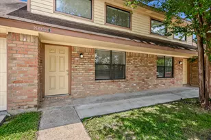 803 Valley View Dr, Pflugerville, TX 78660 - Photo 2