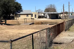 151 Co Rd 311, Rockdale, TX 76567 - Photo 2