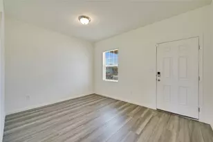 268 Wren Ln, Kyle, TX 78640 - Photo 2