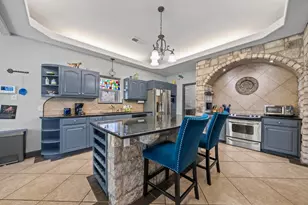 209 Lakeview Cir, Spring Branch, TX 78070 - Photo 10