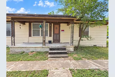 300 Elm S, Cameron, TX 76520 - Photo 2