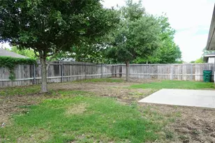 736 Blair Ave, Bastrop, TX 78602 - Photo 12