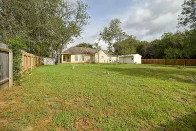 1335 Lovers Lane, Bastrop, TX 78602 - Photo 8