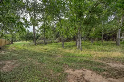 1335 Lovers Lane, Bastrop, TX 78602 - Photo 10