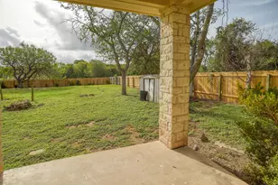 1335 Lovers Ln, Bastrop, TX 78602 - Photo 28