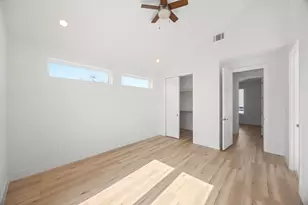 106 W Croslin St, Austin, TX 78752 - Photo 26