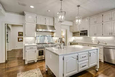 1304 Gaston Avenue, Austin, TX 78703 - Photo 10