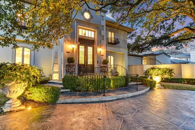 1304 Gaston Avenue, Austin, TX 78703 - Photo 2