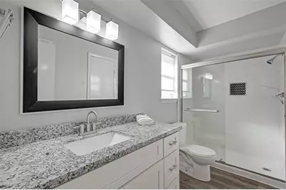 10826 Lynbrook Drive, Houston, TX 77042 - Photo 22