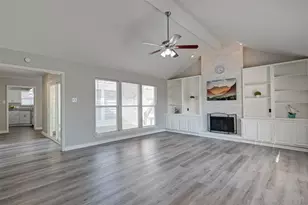 10826 Lynbrook Dr, Houston, TX 77042 - Photo 16