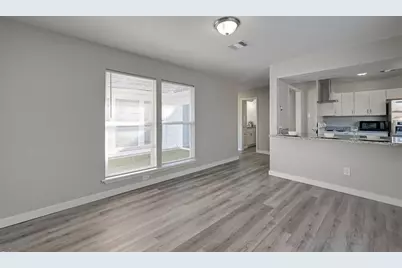 10826 Lynbrook Drive, Houston, TX 77042 - Photo 20