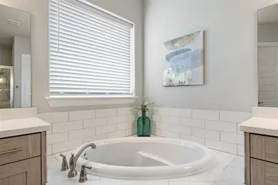 125 Callie Way, Liberty Hill, TX 78642 - Photo 32