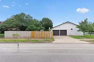 4600 Cedargrove Dr, Austin, TX 78744 - Photo 2