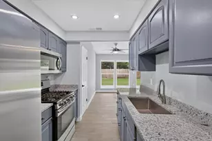 4600 Cedargrove Dr, Austin, TX 78744 - Photo 2