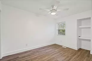 6401 Chimney Creek Cir, Austin, TX 78723 - Photo 14