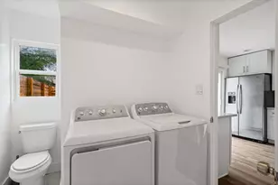 6401 Chimney Creek Cir, Austin, TX 78723 - Photo 10