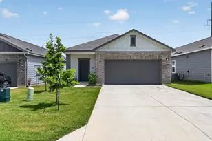 608 Magnum Force Dr, Jarrell, TX 76537 - Photo 1