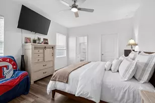 608 Magnum Force Dr, Jarrell, TX 76537 - Photo 6