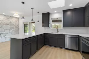 16 Country Ln, Wimberley, TX 78676 - Photo 12