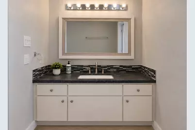 9407 Quail Meadow Drive #B, Austin, TX 78758 - Photo 8