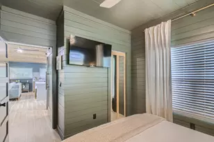 852 N Houston Ave, New Braunfels, TX 78130 - Photo 18