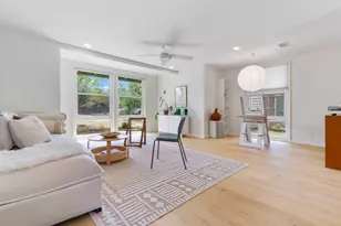 1610 Corona Dr, Austin, TX 78723 - Photo 2