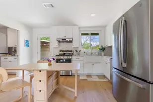 1610 Corona Dr, Austin, TX 78723 - Photo 6