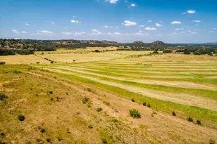 51 D S Rd, Fredericksburg, TX 78624 - Photo 18