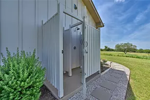 2165 Co Rd 250, Weimar, TX 78962 - Photo 34