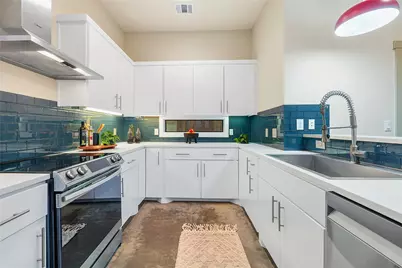 2512 E 2nd Street, Austin, TX 78702 - Photo 4