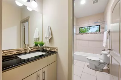 2512 E 2nd Street, Austin, TX 78702 - Photo 28