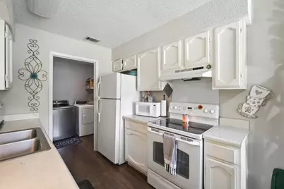 1400 Meadows Drive, Round Rock, TX 78681 - Photo 16