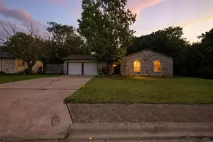 1400 Meadows Dr, Round Rock, TX 78681 - Photo 4