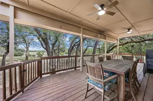 10409 Little Creek Cir, Dripping Springs, TX 78620 - Photo 30