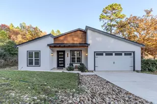 273 Tahitian Dr, Bastrop, TX 78602 - Photo 1