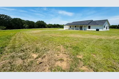 1300 Private Road 7037, Lexington, TX 78947 - Photo 32