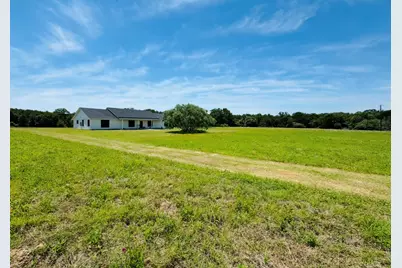 1300 Private Road 7037, Lexington, TX 78947 - Photo 38