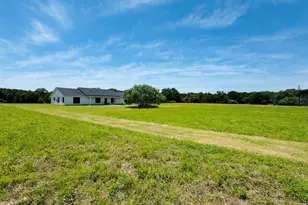 1300 Private Rd 7037, Lexington, TX 78947 - Photo 38