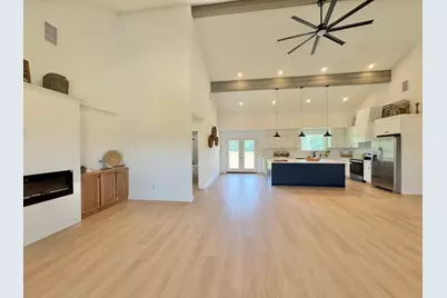 1300 Private Road 7037, Lexington, TX 78947 - Photo 10