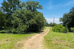 1300 Private Rd 7037, Lexington, TX 78947 - Photo 40