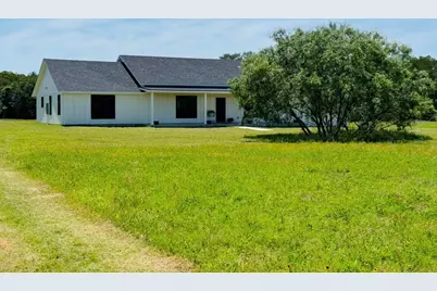 1300 Private Road 7037, Lexington, TX 78947 - Photo 4