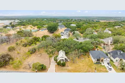 318 Coventry Road, Spicewood, TX 78669 - Photo 32